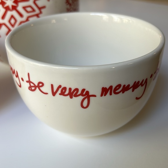 Vintage Set of CRATE & BARREL  Christmas Nesting Bowls - Picture 3 of 7